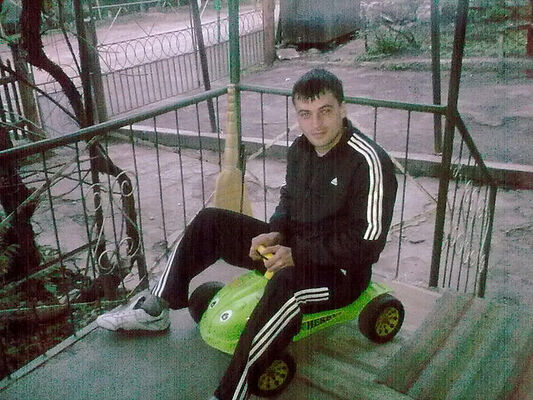  ,   Alexandru, 39 ,   