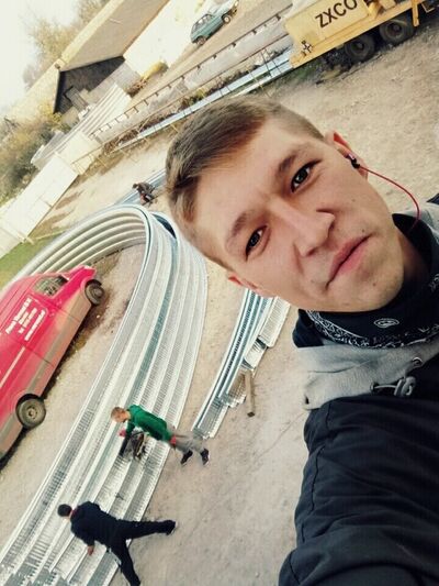  ,   Ruslan, 33 ,   ,   , c 