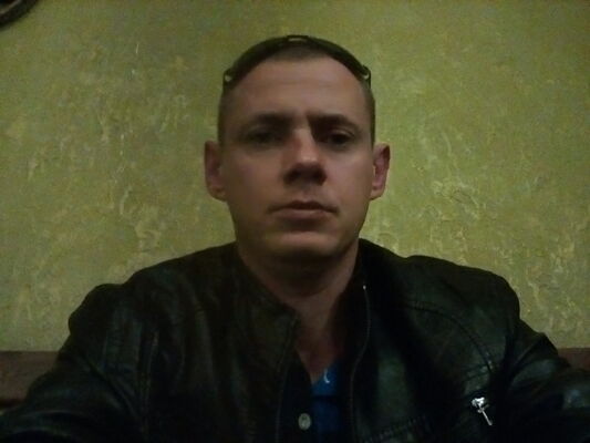  ,   Maksim, 41 ,   