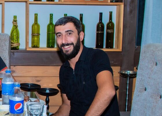  ,   Grisha, 32 ,   ,   