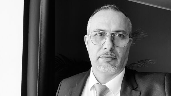  ,   Walid, 49 ,   ,   