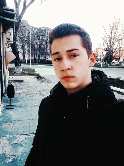  ,   Andrei, 22 ,   ,   , c 
