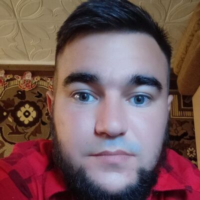  ,   Artur, 28 ,   ,   