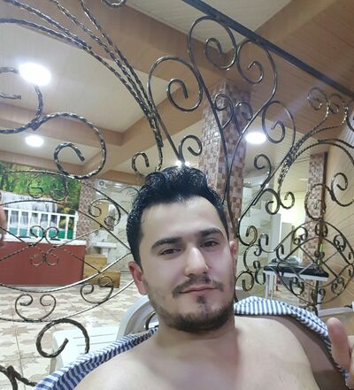  ,   Gulom, 42 ,   