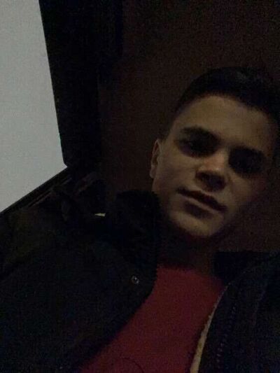  ,   Nik, 37 ,   