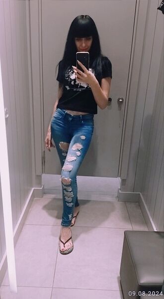  --,   Valentina, 42 ,  