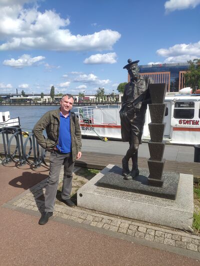  ,   Vladimir, 48 ,   ,   