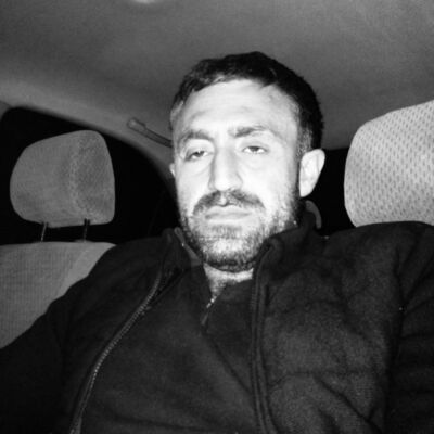  ,   Arman, 44 ,   ,   , c 