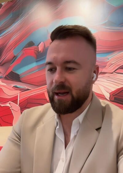  ,   Miketyrant, 49 ,   ,   