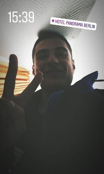  ,   Denis, 25 ,   ,   , c 