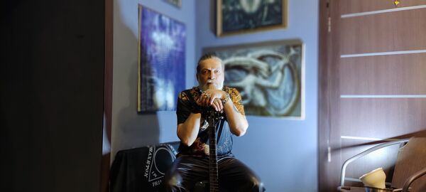  ,   Sergio, 54 ,   ,   , c 