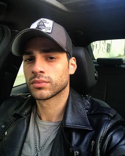  ,   Azis, 37 ,   ,   
