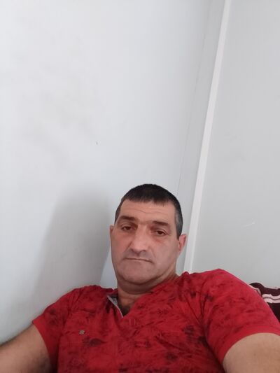  ,   Armen, 48 ,   ,   