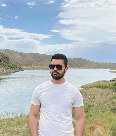  ,   Arman, 29 ,   ,   