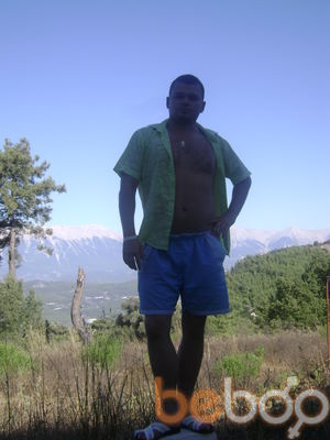  ,   Leonid, 39 ,   