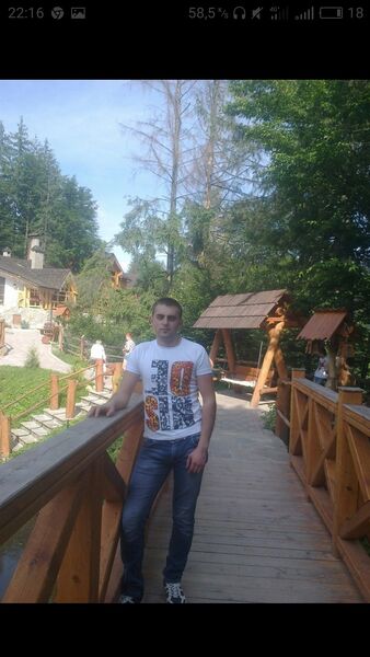  Letnany,   Ura, 32 ,   ,   