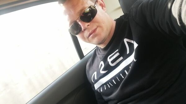  ,   Ilya, 39 ,   c 