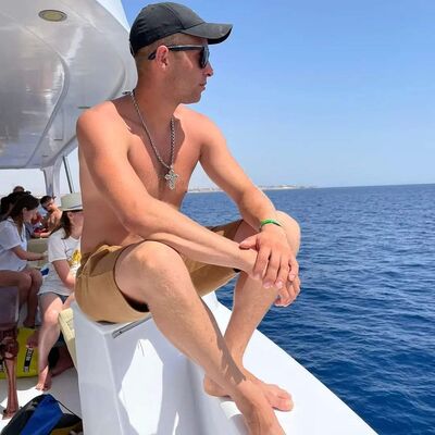   ,   Vlad, 31 ,   ,   