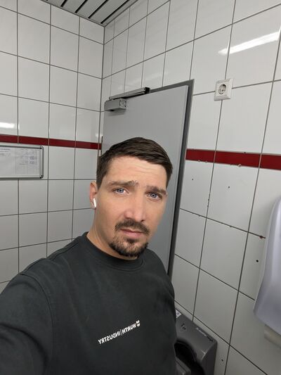  ,   Evgen, 34 ,   ,   