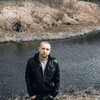  ,  Anton, 32