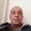  ,  Hayk, 42