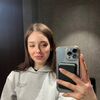  ,  Zarina, 21